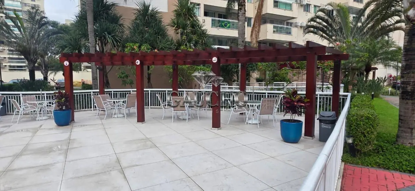 Foto 4 de Apartamento com 2 quartos para alugar, 70m2 em Rio De Janeiro - RJ