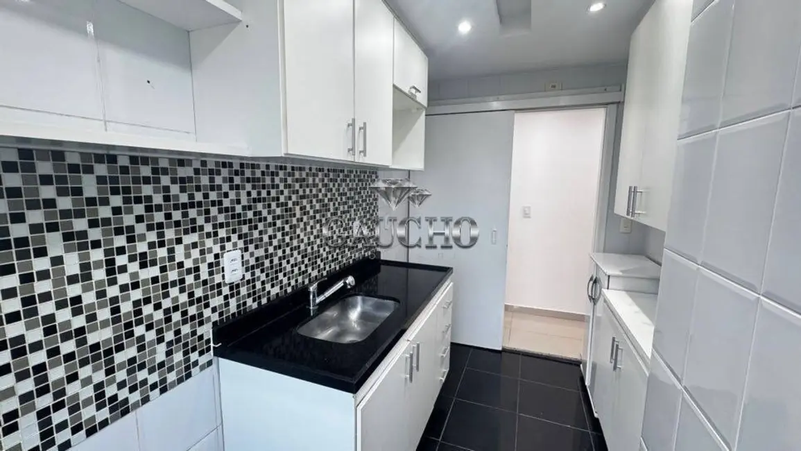 Apartamento com 2 quartos à venda, 68m2 em Rio De Janeiro - RJ - imagem 9 Foto 9 de Apartamento com 2 quartos à venda, 68m2 em Rio De Janeiro - RJ