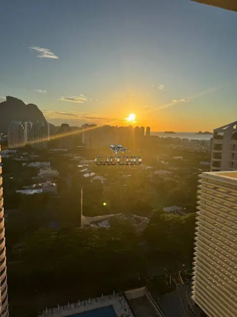 Foto 4 de Apartamento com 3 quartos à venda e para alugar, 190m2 em Barra da Tijuca, Rio De Janeiro - RJ