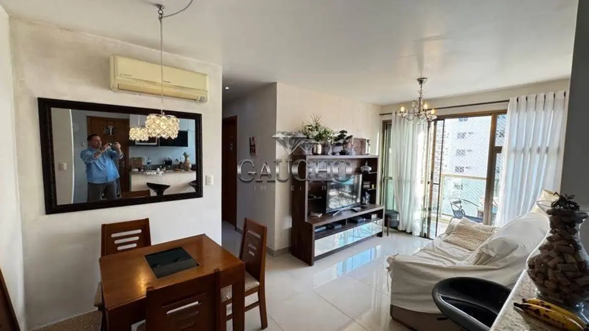 Foto 2 de Apartamento com 2 quartos à venda, 70m2 em Rio De Janeiro - RJ