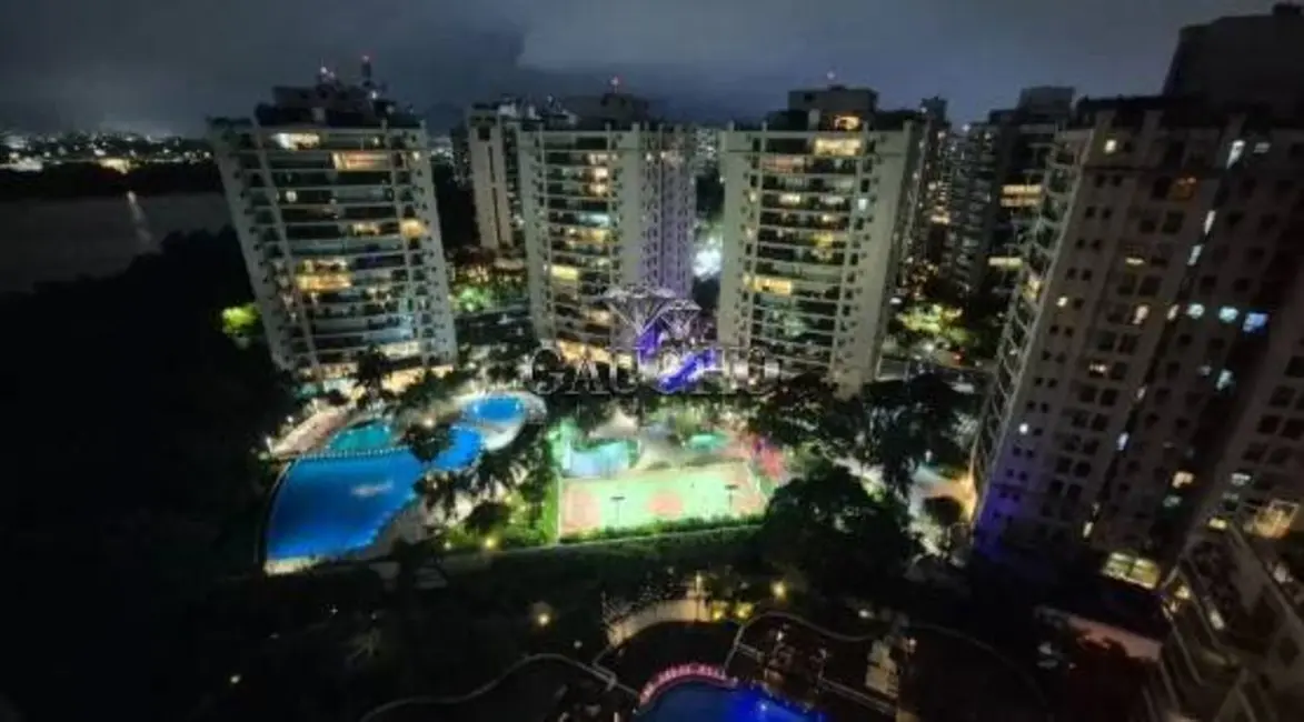 Foto 2 de Apartamento com 2 quartos à venda, 74m2 em Barra da Tijuca, Rio De Janeiro - RJ