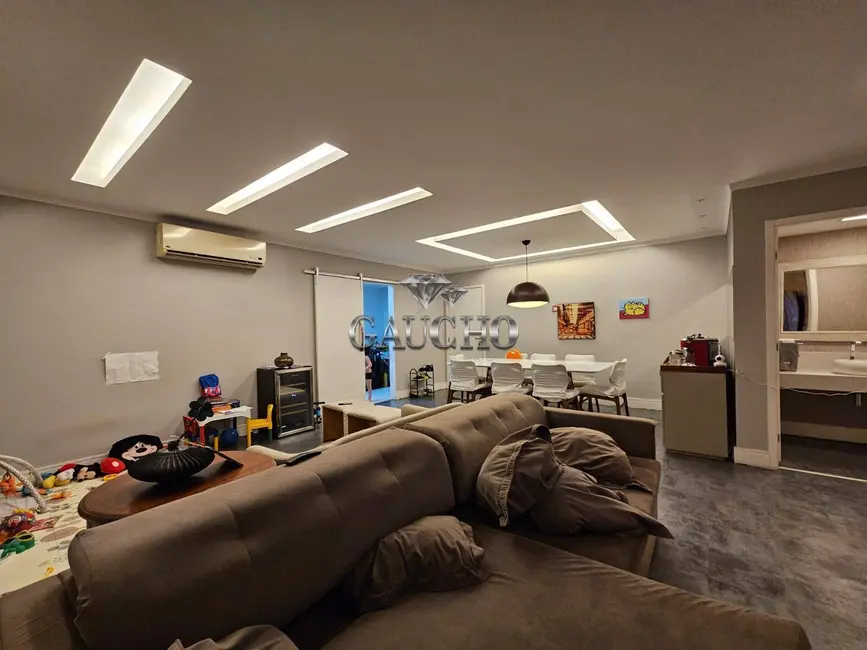 Foto 2 de Apartamento com 4 quartos à venda e para alugar, 150m2 em Rio De Janeiro - RJ