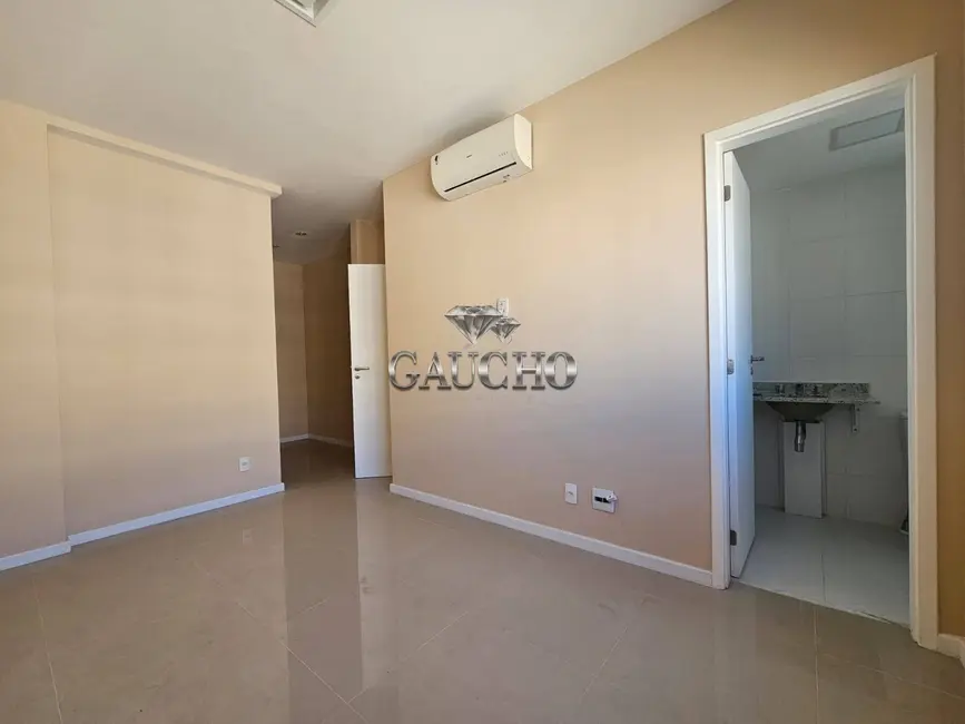 Apartamento com 2 quartos à venda, 82m2 em Recreio dos Bandeirantes, Rio De Janeiro - RJ - imagem 2 Foto 2 de Apartamento com 2 quartos à venda, 82m2 em Recreio dos Bandeirantes, Rio De Janeiro - RJ