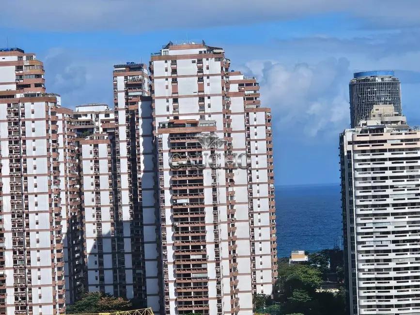 Apartamento com 2 quartos à venda, 65m2 em Barra da Tijuca, Rio De Janeiro - RJ - imagem 1 Foto 1 de Apartamento com 2 quartos à venda, 65m2 em Barra da Tijuca, Rio De Janeiro - RJ