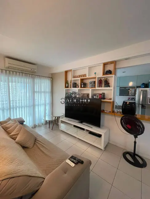 Apartamento com 2 quartos à venda, 78m2 em Rio De Janeiro - RJ - imagem 6 Foto 6 de Apartamento com 2 quartos à venda, 78m2 em Rio De Janeiro - RJ