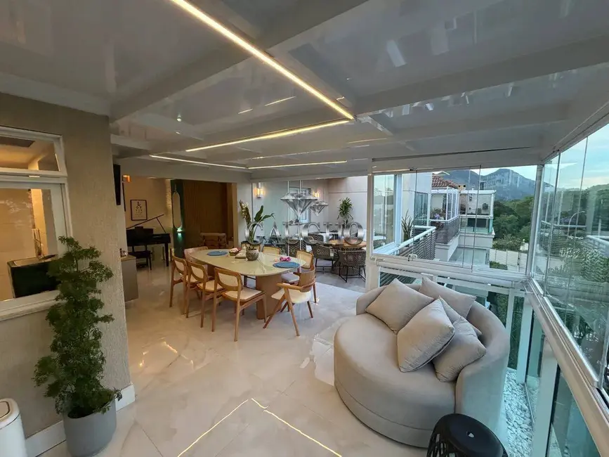 Foto 2 de Cobertura com 3 quartos à venda, 150m2 em Recreio dos Bandeirantes, Rio De Janeiro - RJ