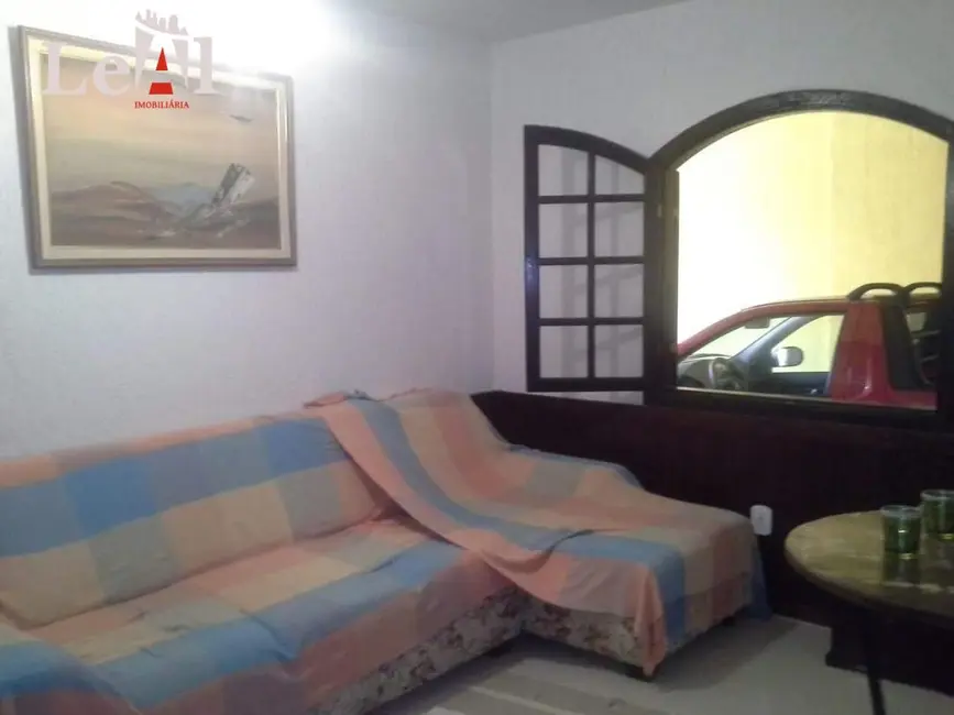 Casa com 5 quartos à venda, 360m2 em Centro, Marica - RJ - imagem 9 Foto 9 de Casa com 5 quartos à venda, 360m2 em Centro, Marica - RJ