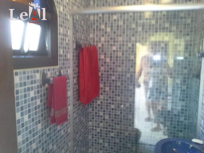 Casa com 5 quartos à venda, 360m2 em Centro, Marica - RJ - imagem 5 Foto 5 de Casa com 5 quartos à venda, 360m2 em Centro, Marica - RJ