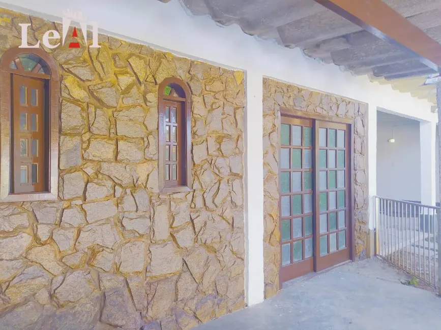 Casa com 4 quartos à venda, 360m2 em Itapeba, Marica - RJ - imagem 5 Foto 5 de Casa com 4 quartos à venda, 360m2 em Itapeba, Marica - RJ