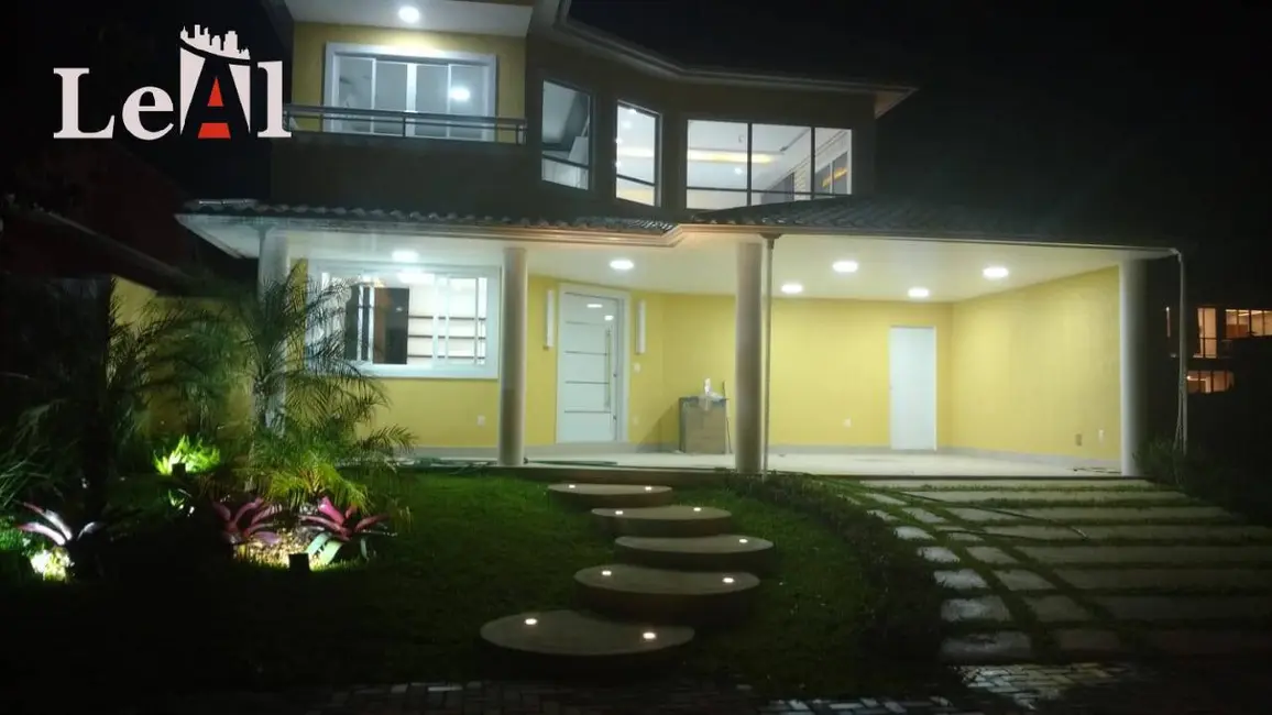 Foto 3 de Casa com 3 quartos à venda, 302m2 em Inoã (Inoã), Marica - RJ