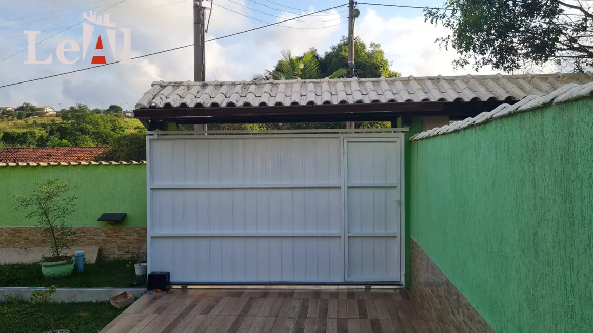 Foto 2 de Casa com 3 quartos à venda, 360m2 em Jacaroá, Marica - RJ