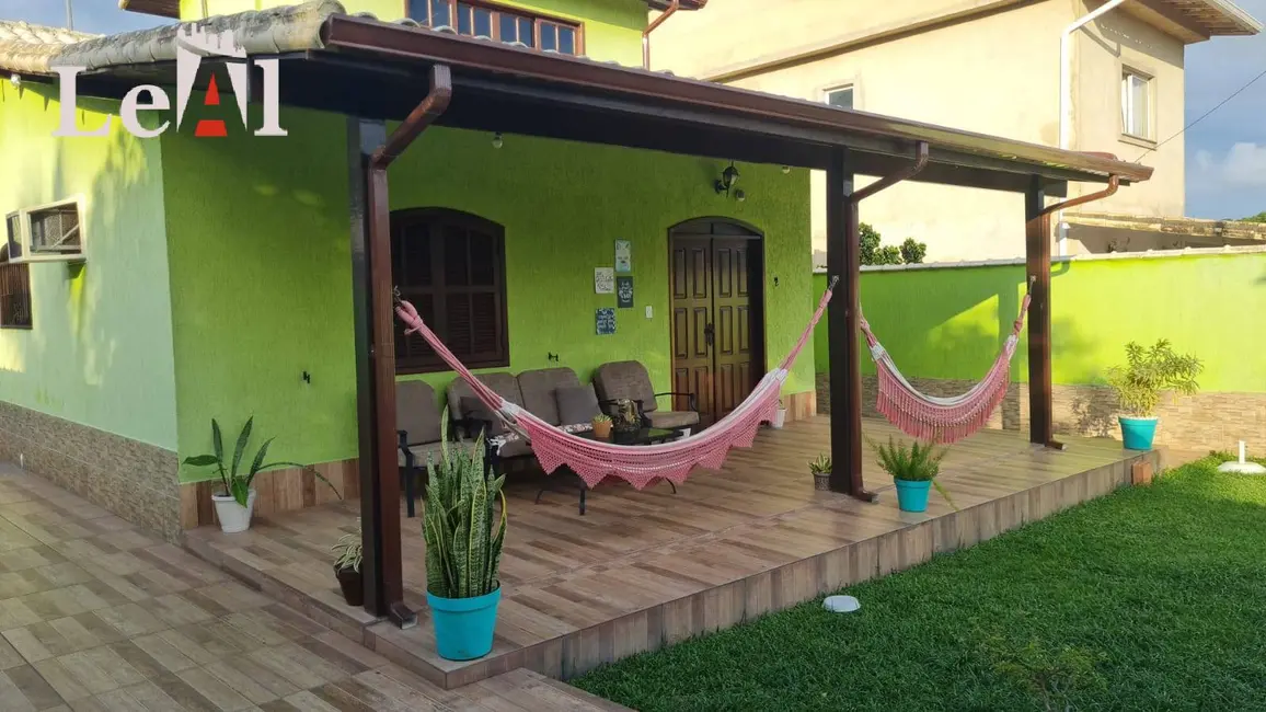 Foto 4 de Casa com 3 quartos à venda, 360m2 em Jacaroá, Marica - RJ