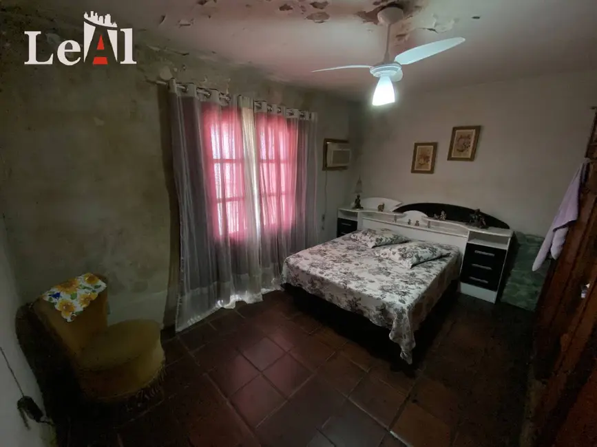 Foto 4 de Casa com 2 quartos à venda e para alugar, 125m2 em Centro, Marica - RJ