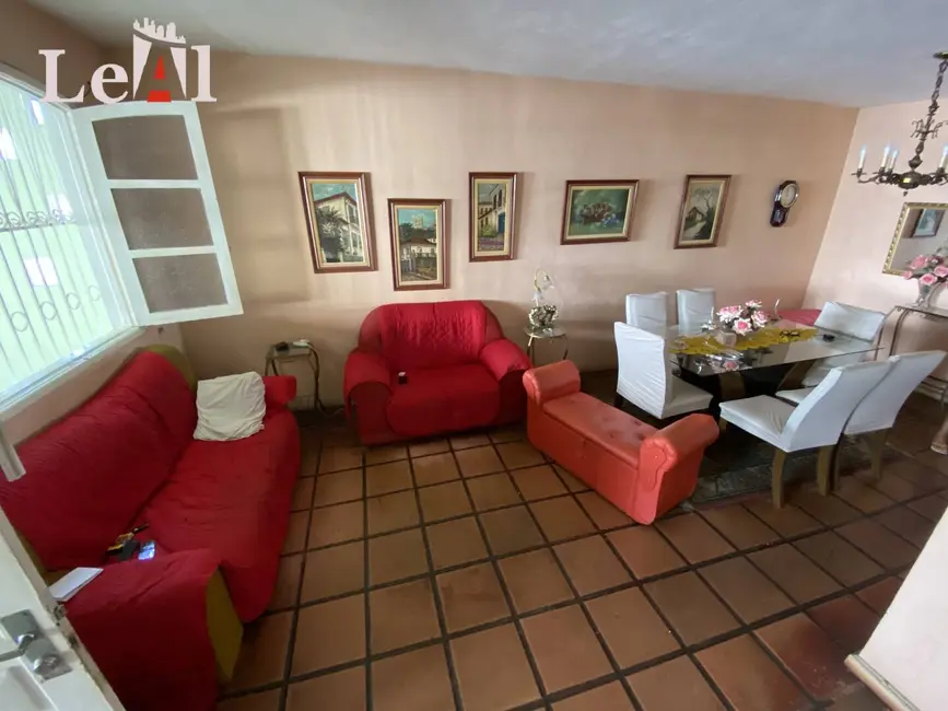 Foto 8 de Casa com 2 quartos à venda e para alugar, 125m2 em Centro, Marica - RJ