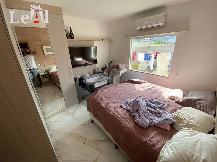 Foto 8 de Casa com 3 quartos à venda, 240m2 em Pindobas, Marica - RJ