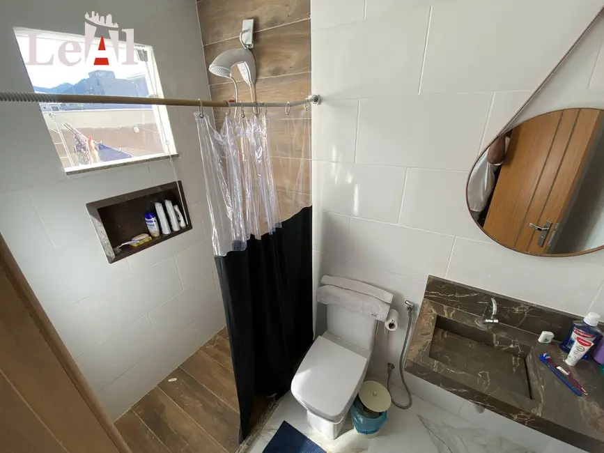 Foto 2 de Casa com 3 quartos à venda, 240m2 em Pindobas, Marica - RJ