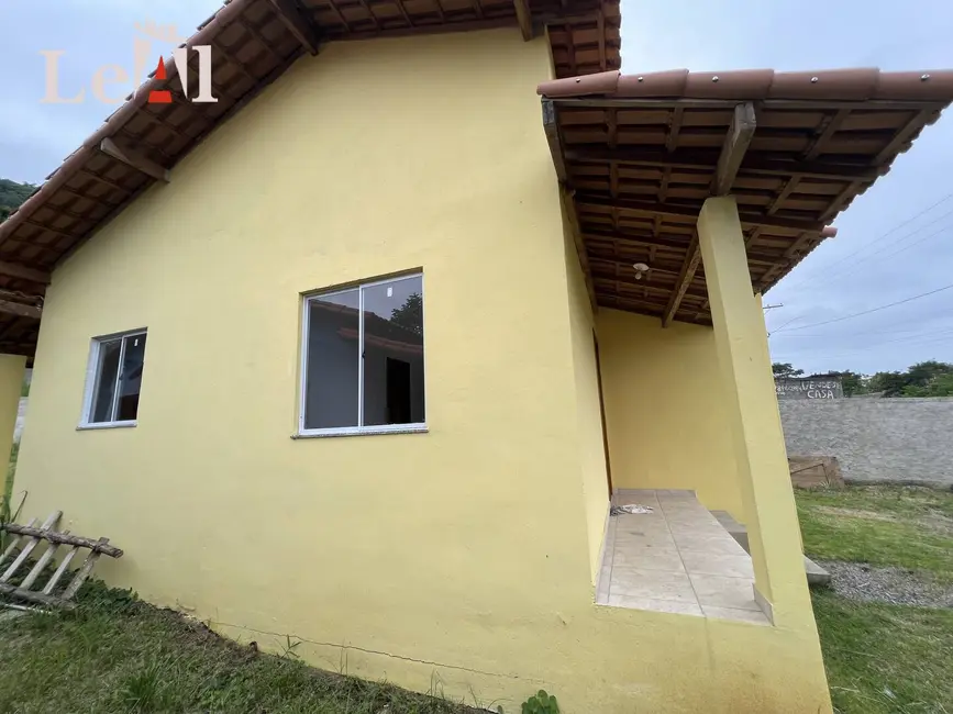 Foto 2 de Casa com 2 quartos à venda, 360m2 em Caxito, Marica - RJ