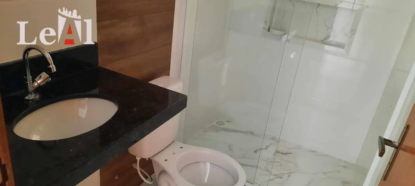 Foto 3 de Casa com 2 quartos à venda, 220m2 em Cajueiros (Itaipuaçu), Marica - RJ