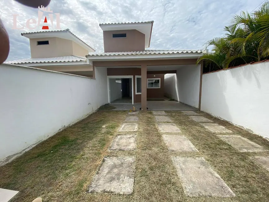 Foto 2 de Casa com 2 quartos à venda em Marica - RJ