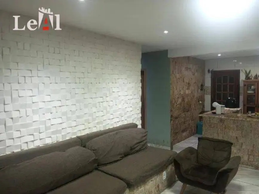 Casa com 4 quartos à venda, 190m2 em Flamengo, Marica - RJ - imagem 8 Foto 8 de Casa com 4 quartos à venda, 190m2 em Flamengo, Marica - RJ