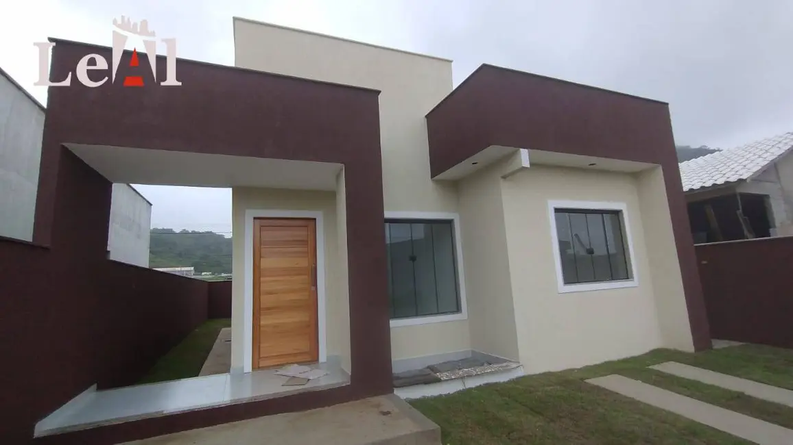 Casa com 2 quartos à venda, 216m2 em Caxito, Marica - RJ - imagem 2 Foto 2 de Casa com 2 quartos à venda, 216m2 em Caxito, Marica - RJ