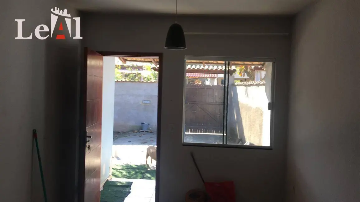 Foto 6 de Casa com 2 quartos à venda, 262m2 em São José do Imbassaí, Marica - RJ