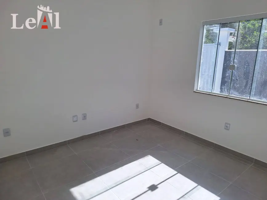 Foto 7 de Casa com 2 quartos à venda, 150m2 em Cajueiros (Itaipuaçu), Marica - RJ