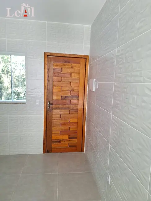 Foto 6 de Casa com 2 quartos à venda, 150m2 em Cajueiros (Itaipuaçu), Marica - RJ