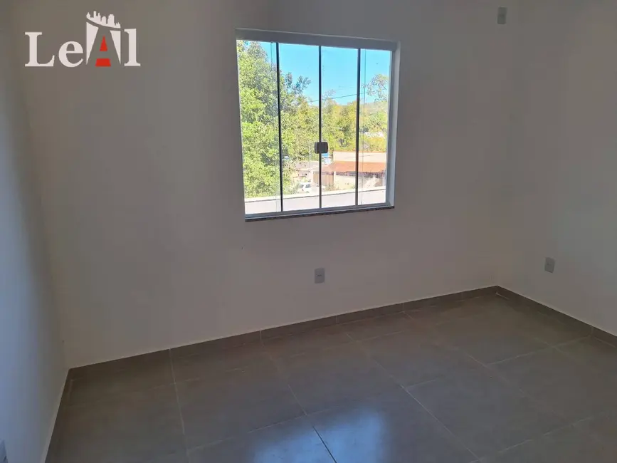 Foto 9 de Casa com 2 quartos à venda, 150m2 em Cajueiros (Itaipuaçu), Marica - RJ