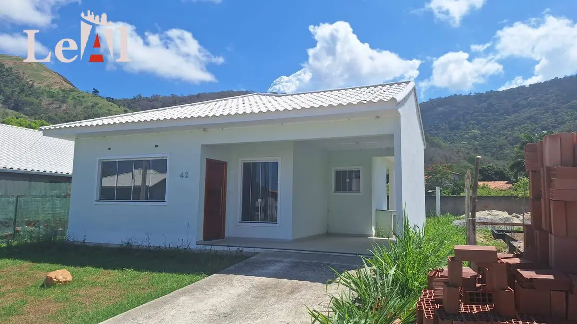 Foto 1 de Casa com 3 quartos à venda, 360m2 em São José do Imbassaí, Marica - RJ