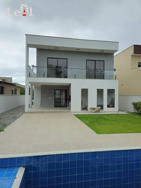 Foto 1 de Casa com 4 quartos à venda, 395m2 em Ubatiba, Marica - RJ
