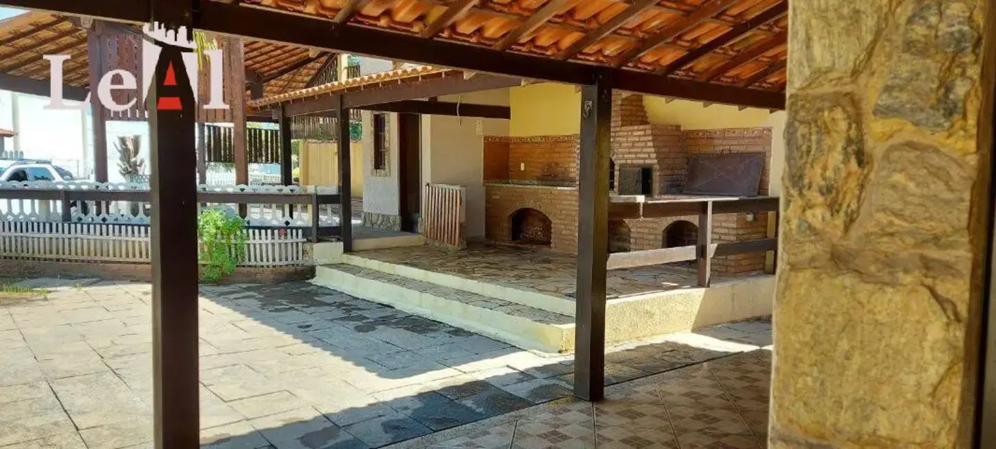 Foto 1 de Casa com 3 quartos à venda, 234m2 em Centro, Marica - RJ