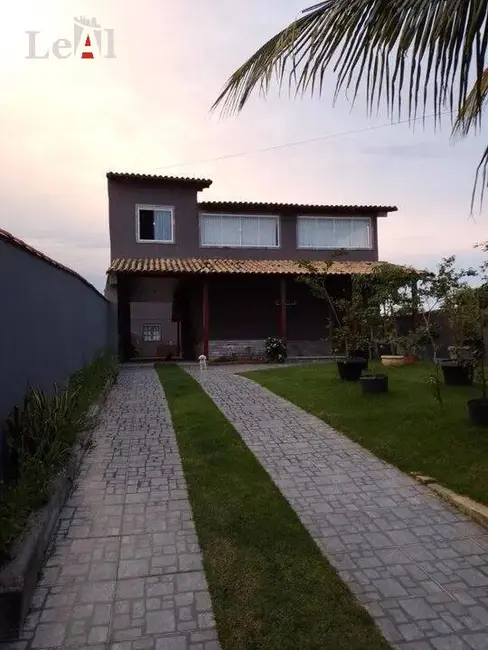 Foto 1 de Casa com 5 quartos à venda, 210m2 em Cordeirinho (Ponta Negra), Marica - RJ