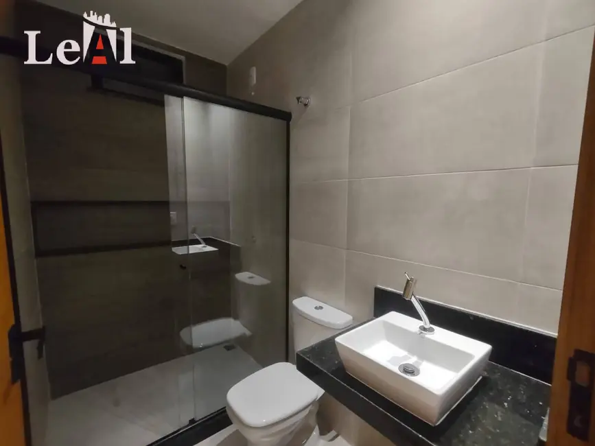 Foto 4 de Casa com 2 quartos à venda, 240m2 em Inoã (Inoã), Marica - RJ