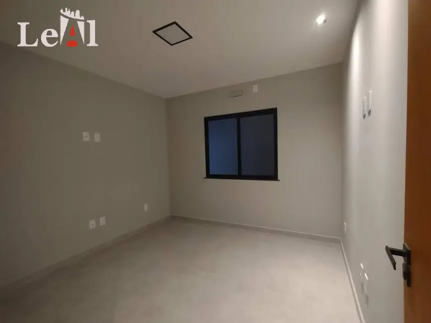 Foto 5 de Casa com 2 quartos à venda, 240m2 em Inoã (Inoã), Marica - RJ