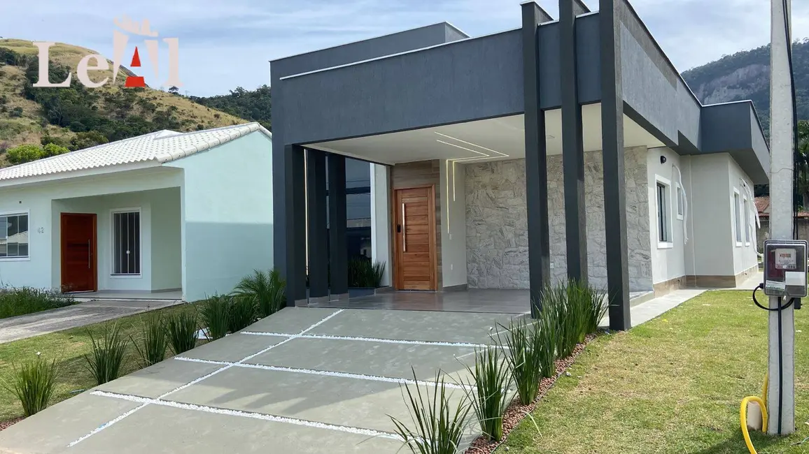 Foto 2 de Casa com 3 quartos à venda, 360m2 em São José do Imbassaí, Marica - RJ