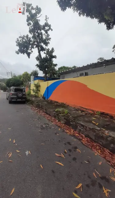 Foto 8 de Casa à venda, 720m2 em Centro, Marica - RJ