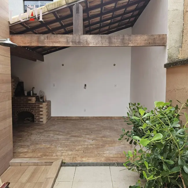 Foto 6 de Casa com 2 quartos à venda em Marica - RJ