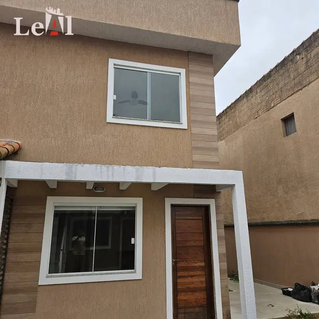 Foto 2 de Casa com 2 quartos à venda em Marica - RJ