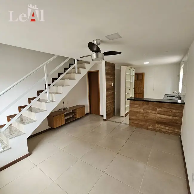 Foto 9 de Casa com 2 quartos à venda em Marica - RJ