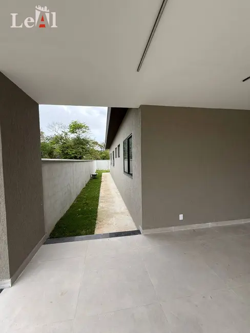 Foto 9 de Casa com 3 quartos à venda, 380m2 em Ubatiba, Marica - RJ