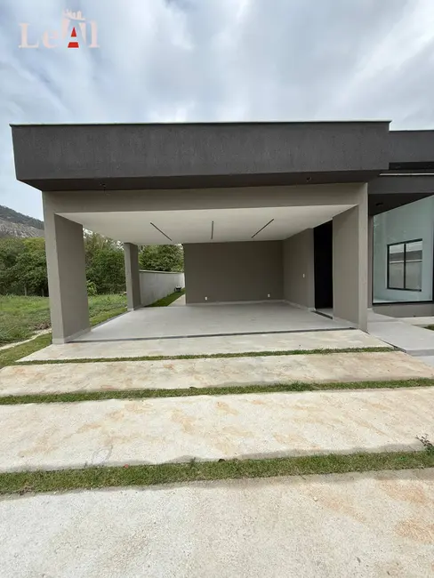 Foto 3 de Casa com 3 quartos à venda, 380m2 em Ubatiba, Marica - RJ