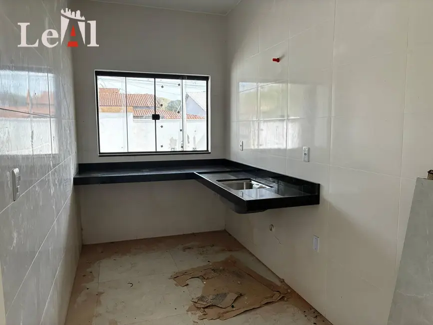Foto 3 de Casa com 3 quartos à venda, 180m2 em Parque Nanci, Marica - RJ