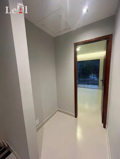 Foto 15 de Casa à venda, 85m2 em Marica - RJ