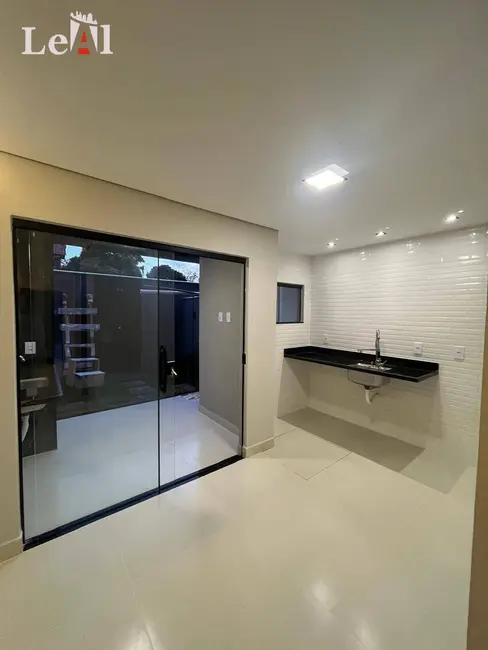 Foto 3 de Casa à venda, 85m2 em Marica - RJ