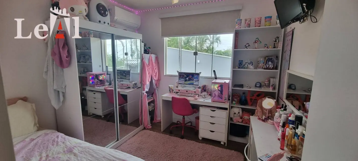 Foto 9 de Casa com 3 quartos à venda, 293m2 em Itapeba, Marica - RJ