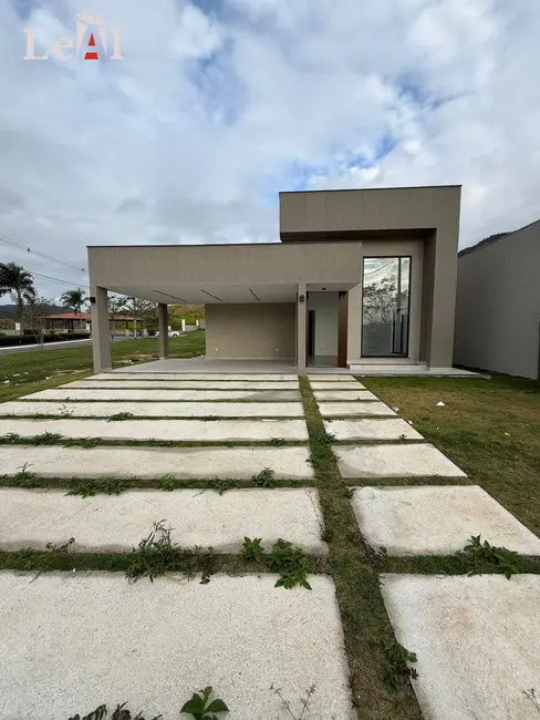 Foto 1 de Casa com 3 quartos à venda, 408m2 em Ubatiba, Marica - RJ