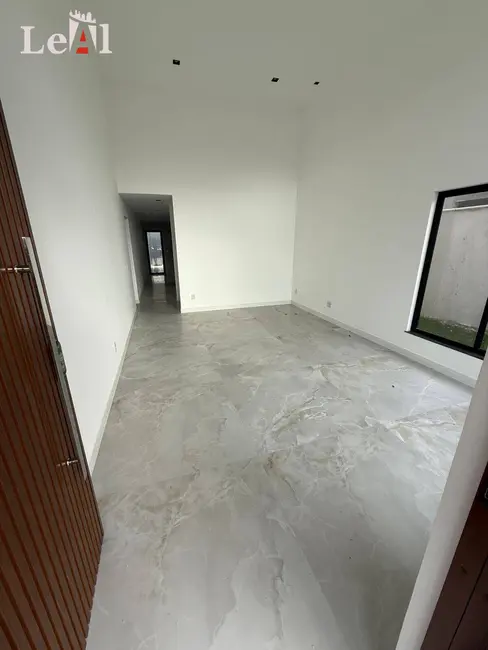 Foto 5 de Casa com 3 quartos à venda, 408m2 em Ubatiba, Marica - RJ