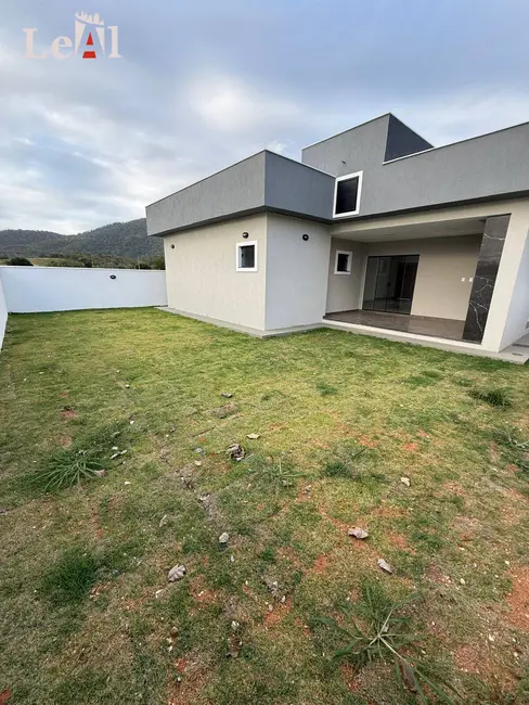 Foto 6 de Casa com 3 quartos à venda, 385m2 em Ubatiba, Marica - RJ