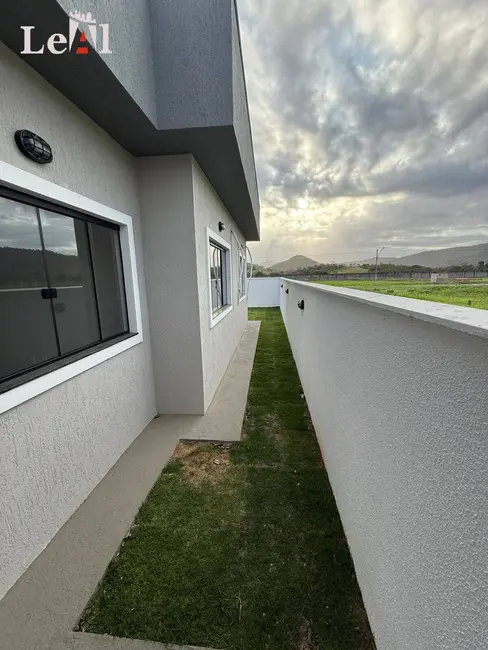 Foto 3 de Casa com 3 quartos à venda, 385m2 em Ubatiba, Marica - RJ